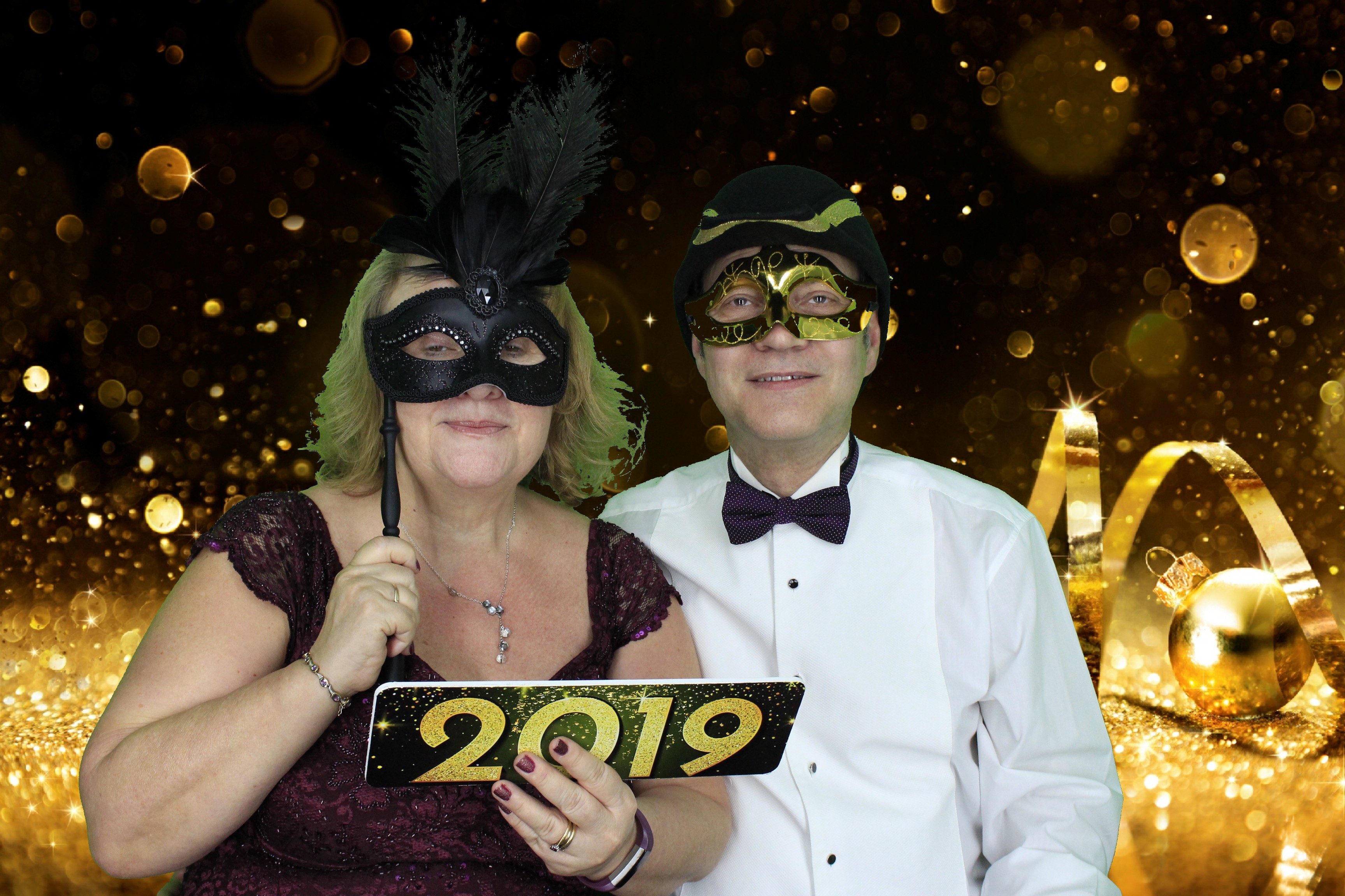 New Years Eve Party Silvermere | View more photos from the event at gallery.myphotoboothexperience.co.uk/u/MyPhotoBoothExperienceLtd/New-Years-Eve-Party-Silvermere